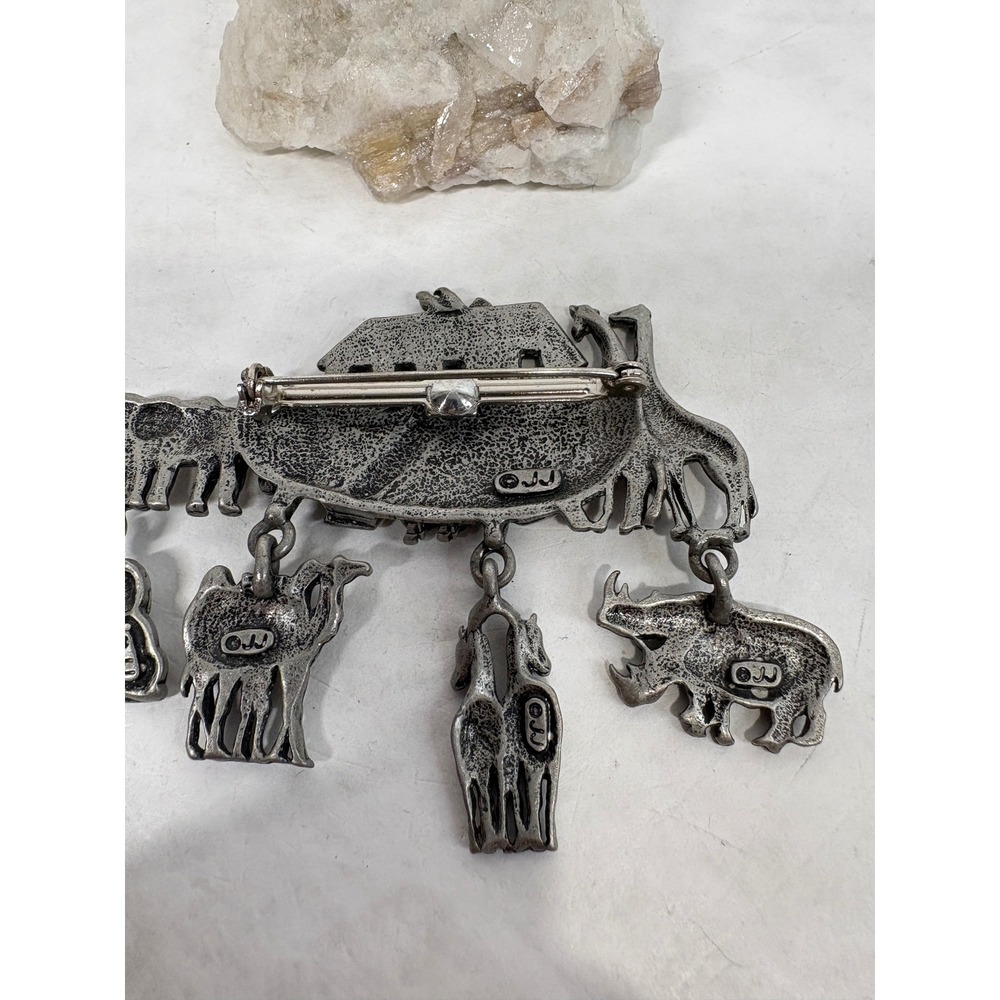 JJ Jonette Noahs Ark Brooch Pewter Tone Dangling Animal Charms Vintage Pin - Picture 5 of 6